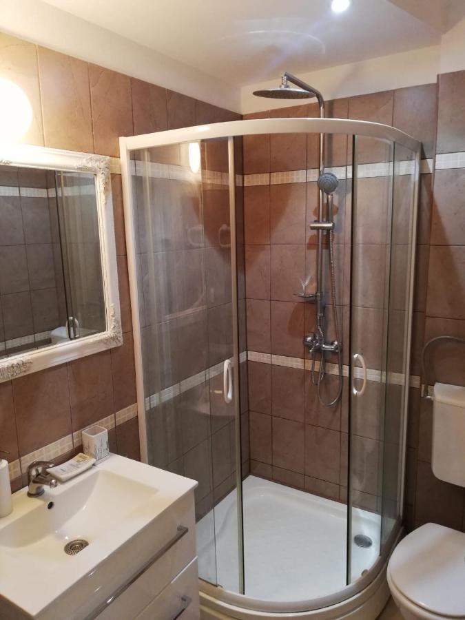 Apartmani Mistral Makarska Buitenkant foto