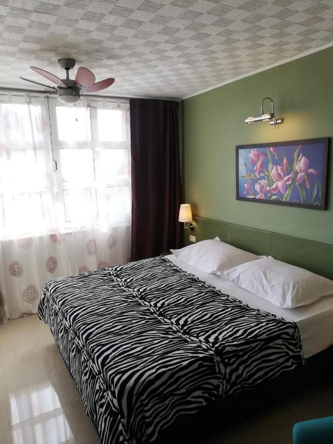 Apartmani Mistral Makarska Buitenkant foto